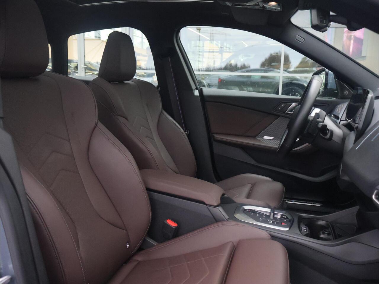 BMW 2-SERIE Gran Coupé 220 M Sportpakket Pro/ Stuurverwarming/ Panoramadak/ Harman-Kardon/ Head-Up/ Comfort Access