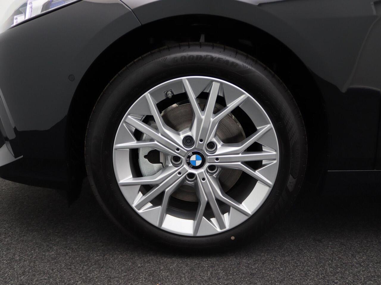 BMW 2-SERIE Gran Coupé 220 Driving Assistant Plus | Sportstoelen voor | Achteruitrijcamera | Premium Pack | 17" | Ekris Selection