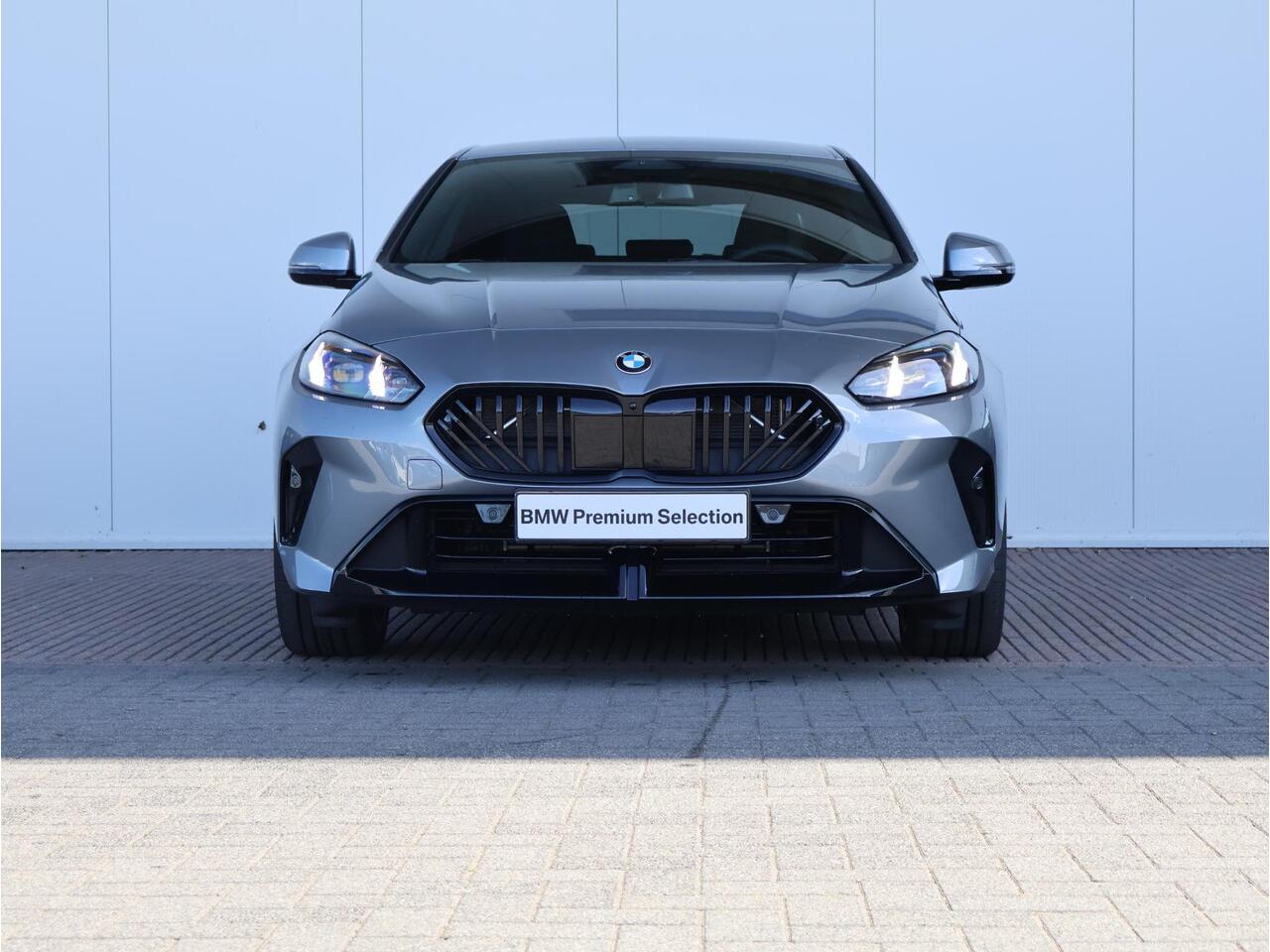 BMW 2-SERIE Gran Coupé 220 M Sport Design Edition M Sportpakket Pro/ Stuurwielrand verwarmd/ Comfort Access/ Achteruitrijcamera/ Sportstoelen/ Stoelverwarming/ 19 inch LM