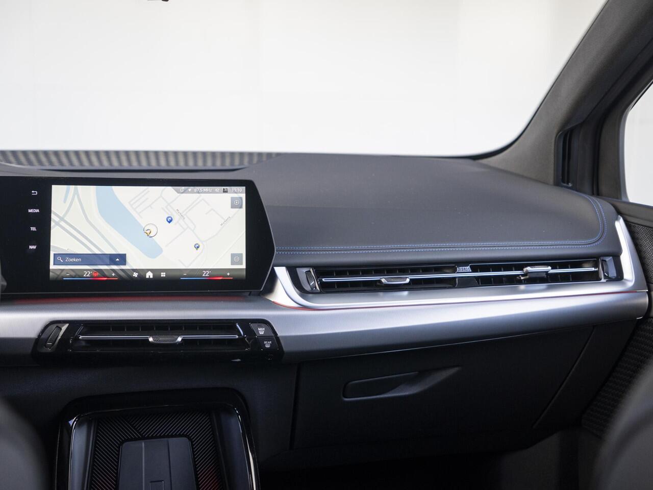 BMW 2-SERIE Active Tourer 225e xDrive | M Sport Pakket | Innovation Pack | 18" | Head-Up Display | Verwarmd Stuurwiel | Trekhaak | Ekris Selection