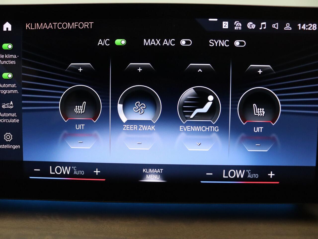 BMW 2-SERIE 135pk Active Tourer Automaat 218i 360° Camera | Cruise | Navi | Parkeersens. v+a | Stoelverw. | Panoramadak