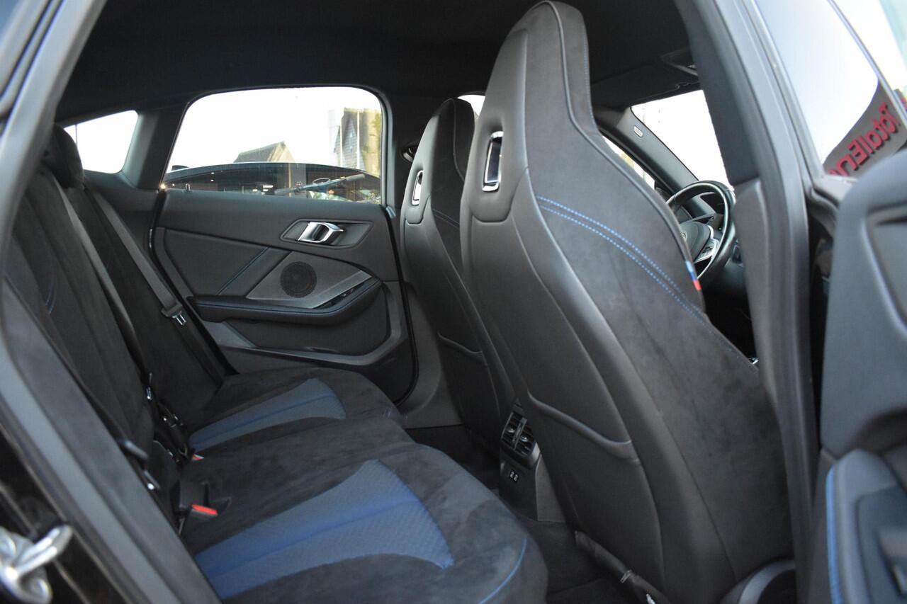 BMW 2-SERIE Gran Coupé 218i Aut. M-Sport Sportstoelen Keyless Camera Navi