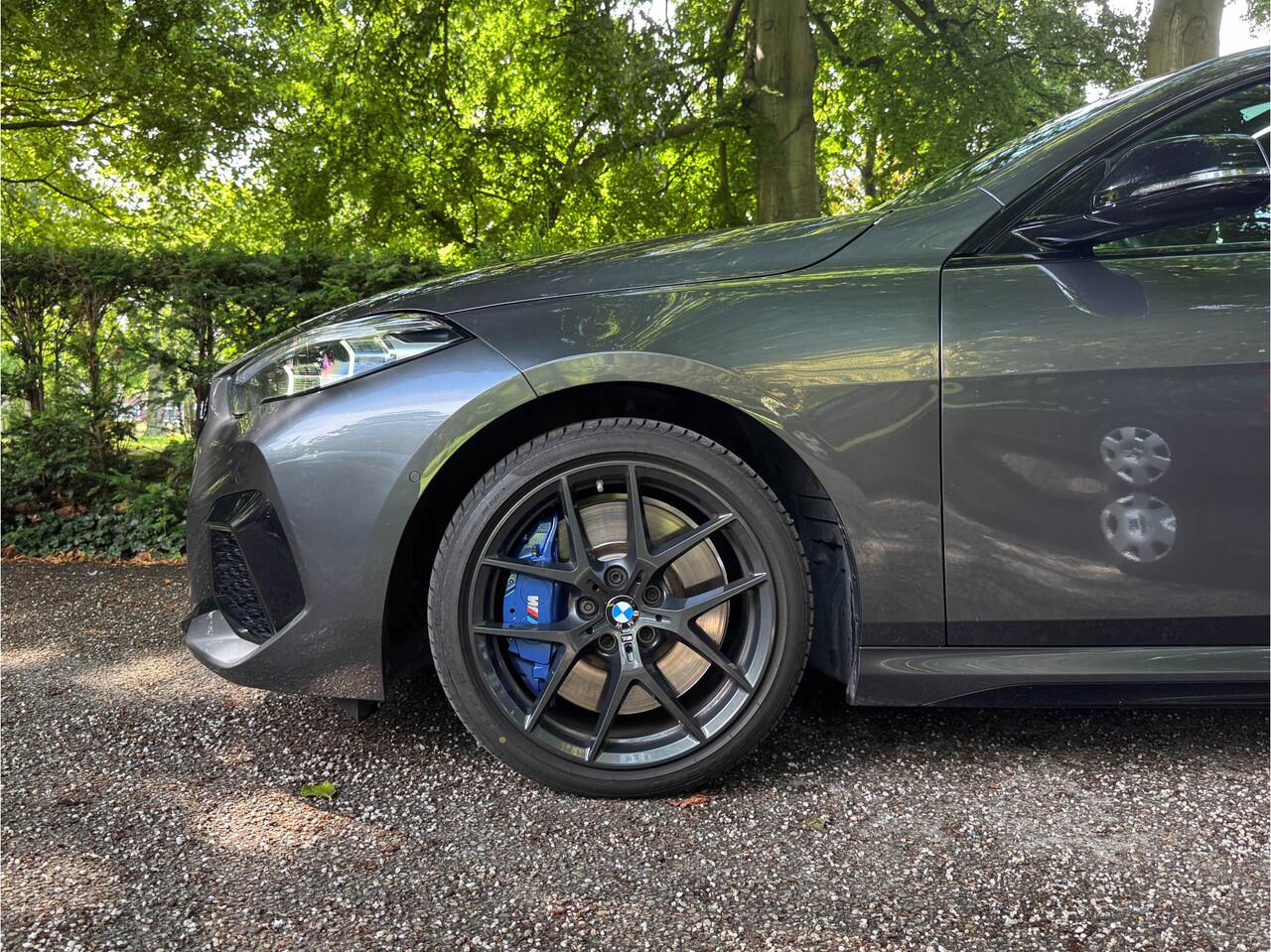 BMW 2-SERIE M235i Gran Coupé XDrive, Pano, H/K