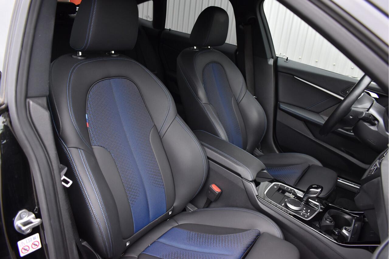 BMW 2-SERIE Gran Coupé 220i M-sport Head up, Adaptive cruise, Camera, Stoel/stuurverwarming, Carplay