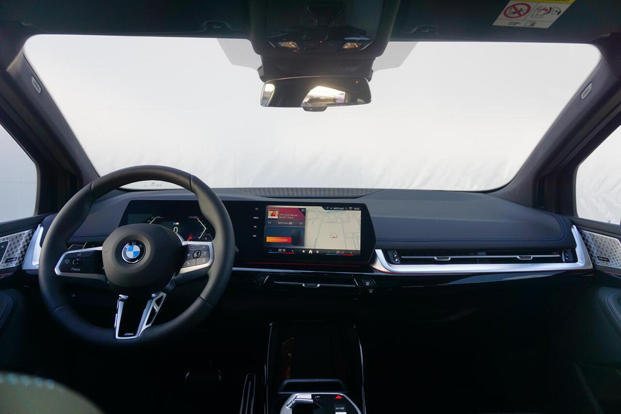 BMW 2-SERIE Active Tourer 220i M Sport Package | Equipment Package | Comfort Pack | Travel Pack | Showroom Selection