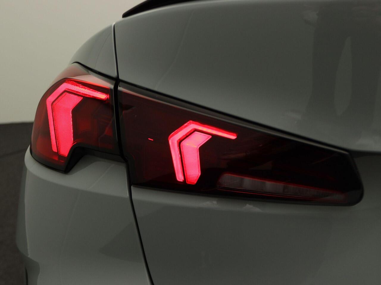 BMW 2-SERIE Gran Coupé 220 M Sportpakket Pro | Premium Pack | Stuurwielrand Verwarmd | Comfort Access | Driving Assistant | Harman Kardon | Ekris Selection