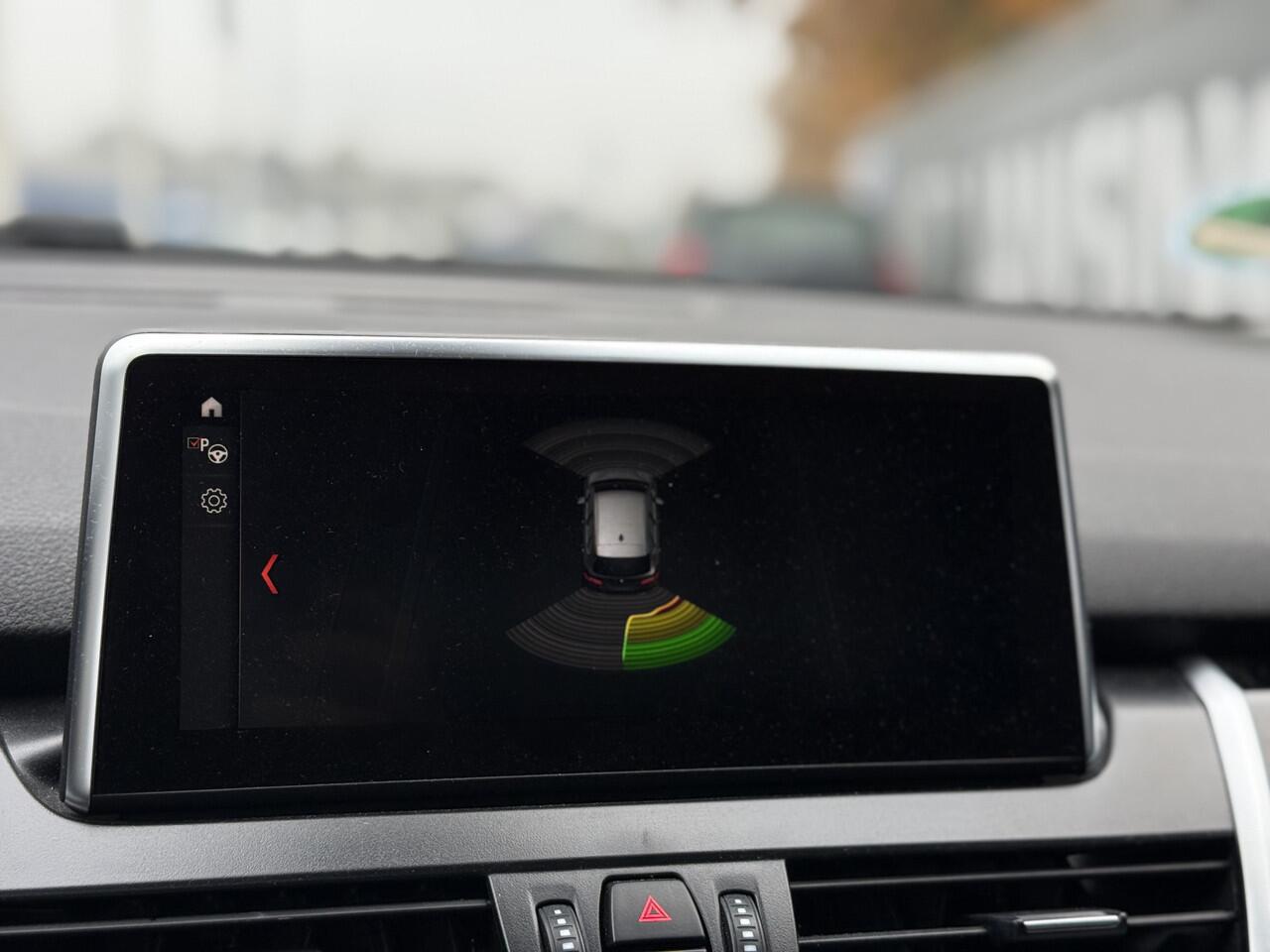 BMW 2-SERIE Active Tourer 218i High Executive Edition!! | Stoelverwarming | PDC V+A | Navigatie | Cruise | Trekhaak | Ndl Auto | RIJKLAARPRIJS INCL 12 MAANDEN GARANTIE EN BEURT