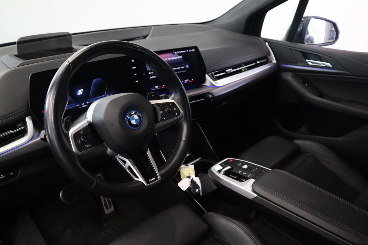 BMW 2-SERIE Active Tourer M-Sport 225e xDrive HUD Keyless Go/Start 360 camera LED 24 maanden garantie mogelijk (*vraag naar de voorwaarden)