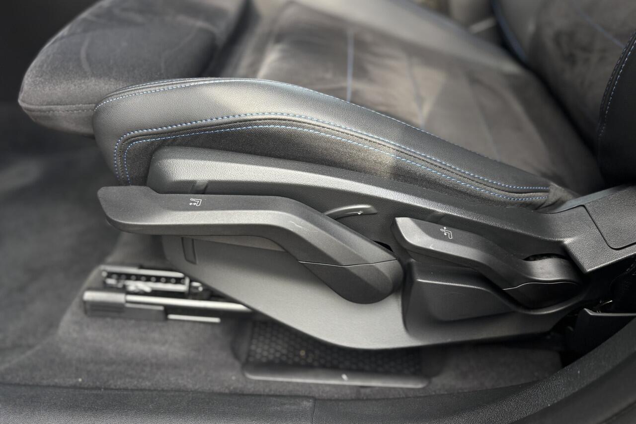 BMW 2-SERIE Active Tourer 218i M-Sport | Sportstoelen | Adaptive Cruise | Adaptief M-onderstel