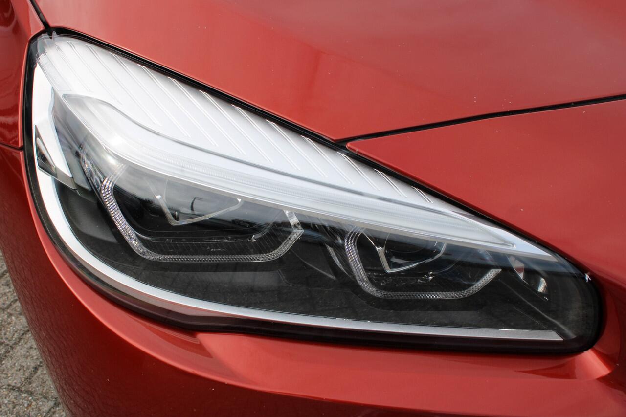 BMW 2-SERIE Active Tourer 225xe iPerformance High Executive PANORAMADAK MEMORY ACC H&K CAMERA NAVI HEAD-UP