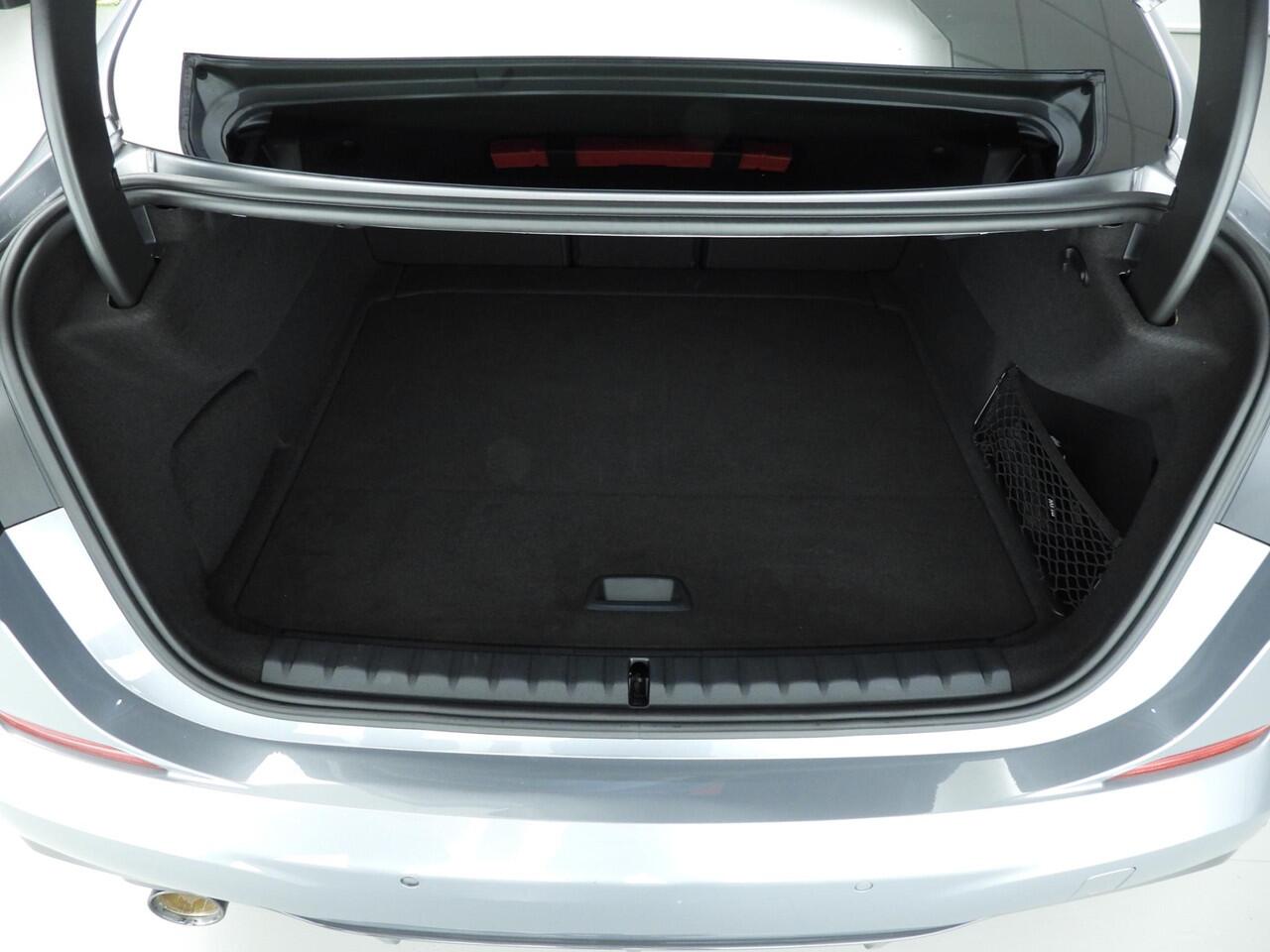 BMW 2-SERIE Gran Coupe 218i | M-Sportpakket | LED | Leder | Navigatie | Schuifdak | M- Sportstoelen | DAB | Hifi speakers | Alu 19 inch