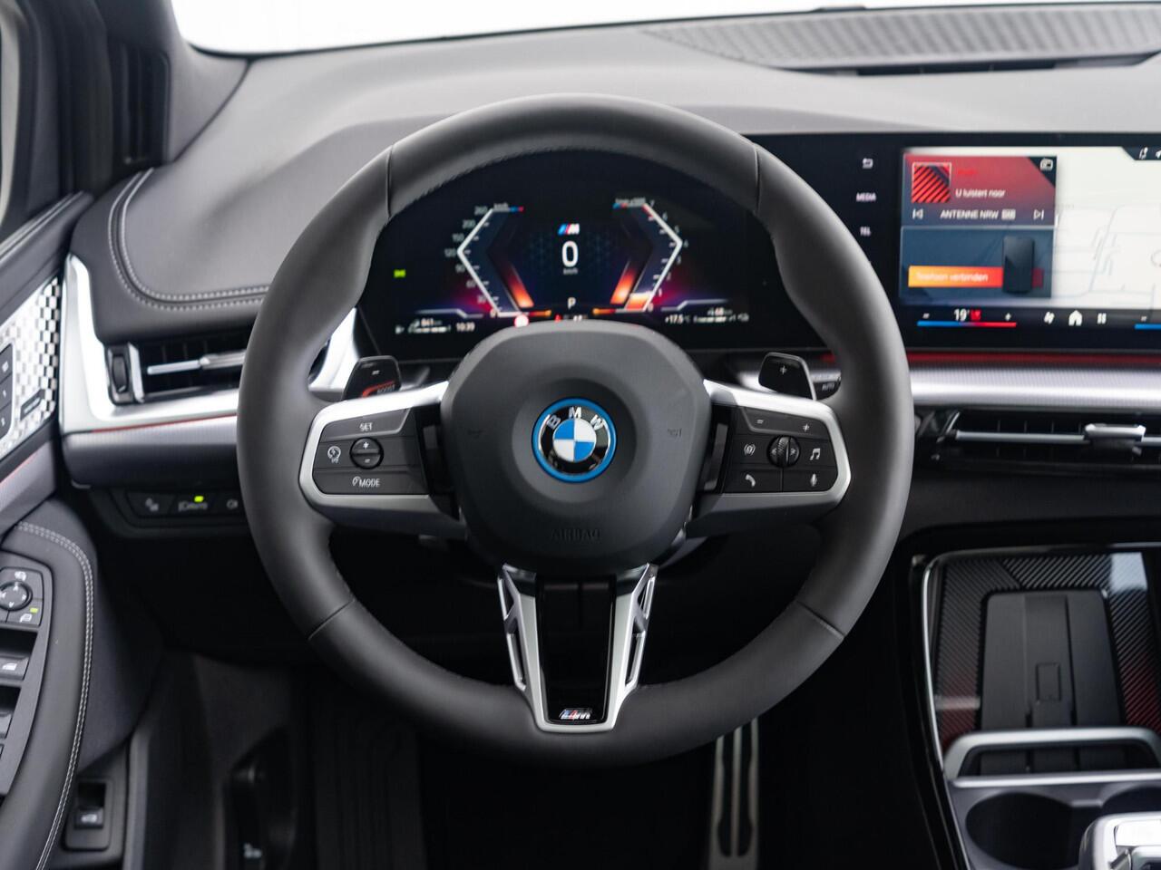 BMW 2-SERIE Active Tourer 225e xDrive | M Sportpakket | Premium Pack | Comfort Pack | Travel Pack