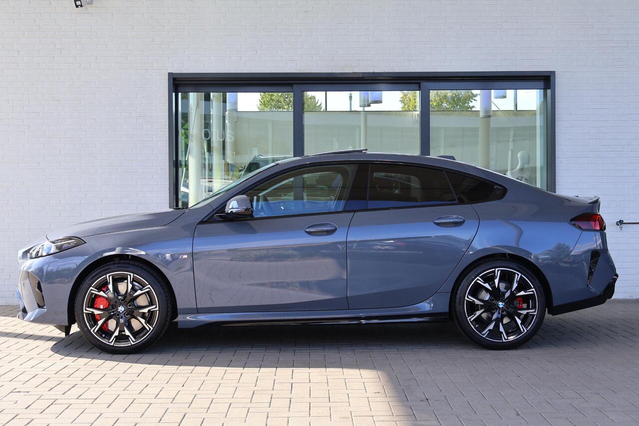 BMW 2-SERIE Gran Coupé 220 M Sport Package Pro | Equipment Package