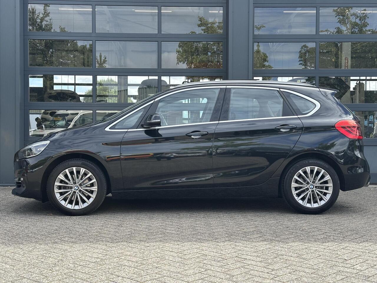 BMW 2-SERIE Active Tourer 218i High Executive Edition