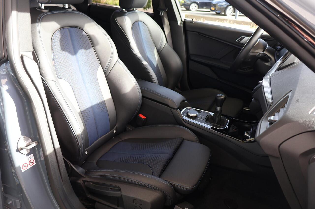 BMW 2-SERIE Gran Coupé 218i | M Sportpakket | Audio Media Pack | Panorama Dak