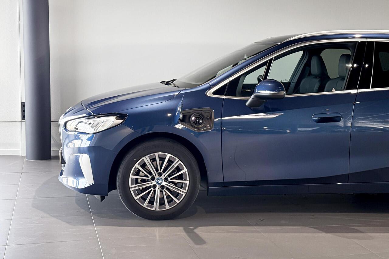 BMW 2-SERIE Active Tourer 225e xDrive | Stoelverwaming | Achteruitrijcamera |