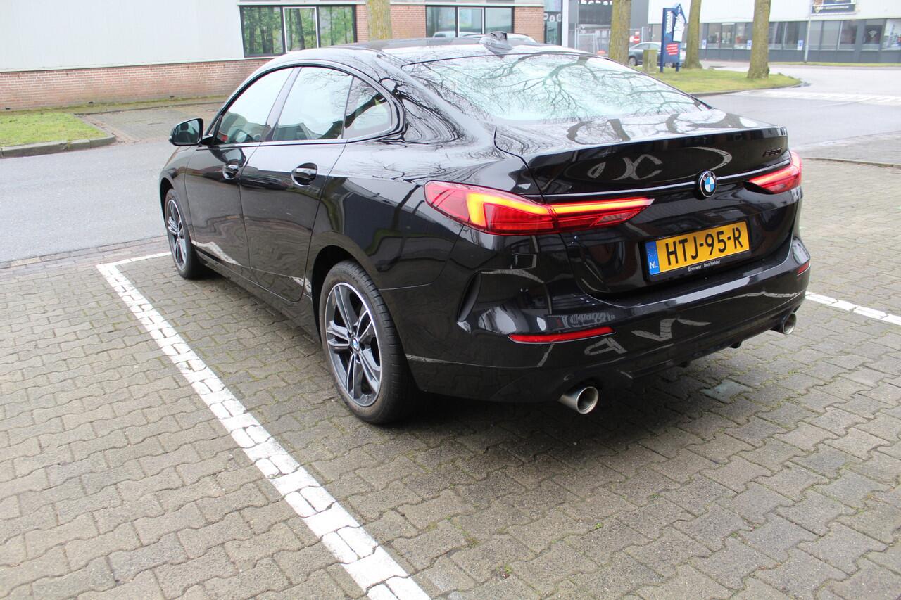 BMW 2-SERIE Gran Coupé 220I SPORT LINE GRAN COUPE AUTOMAAT 1 JAAR GARANTIE / GEEN AFLEVERINGS KOSTEN