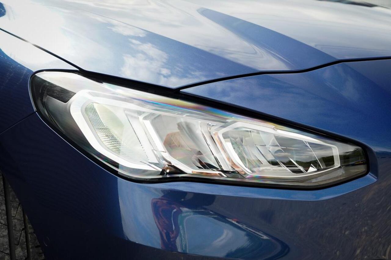 BMW 2-SERIE Active Tourer 220i / Aut / Navi / Trekhaak Elektrisch / Incl BTW