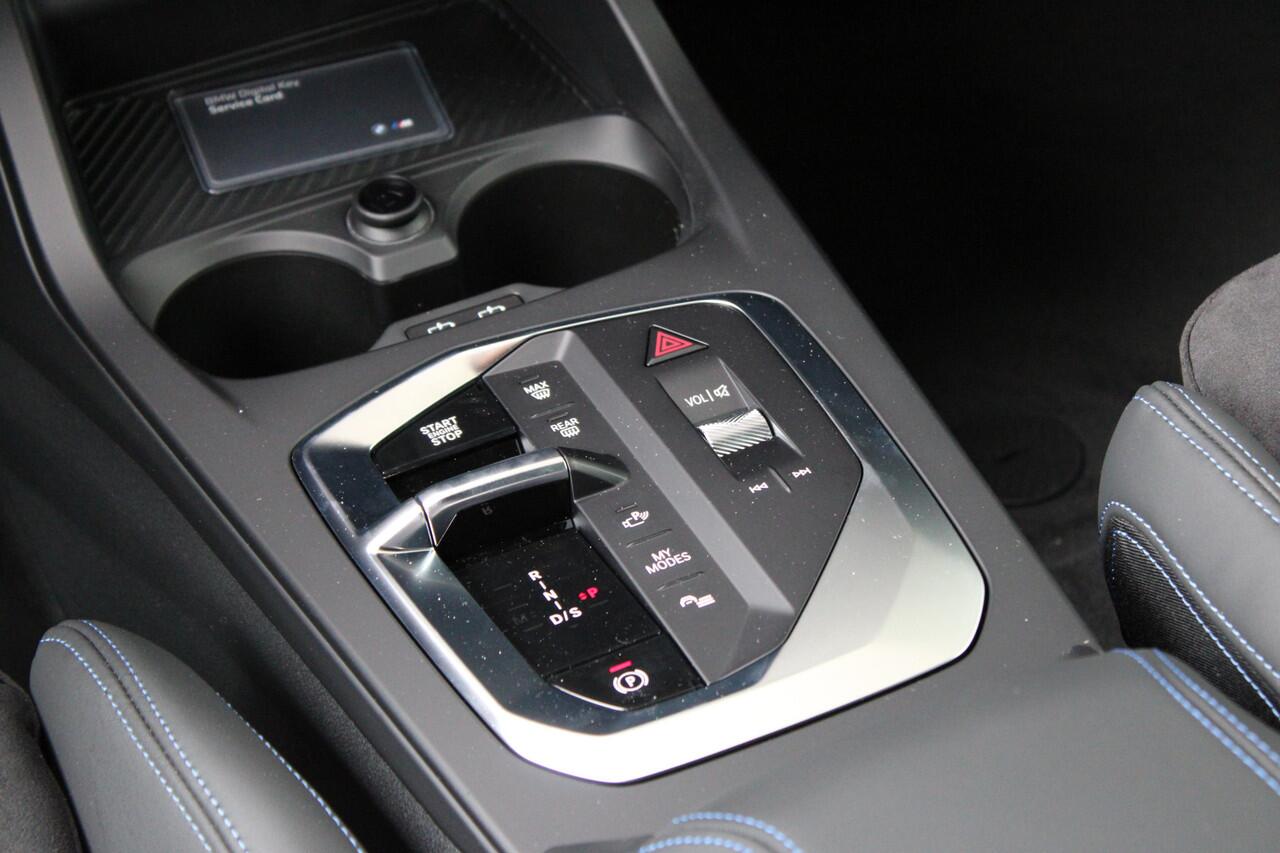 BMW 2-SERIE Gran Coupé 220 M Sport Automaat / Sportstoelen / M Adaptief onderstel / Parking Assistant Plus / Head-Up / Comfort Access / Live Cockpit Professional