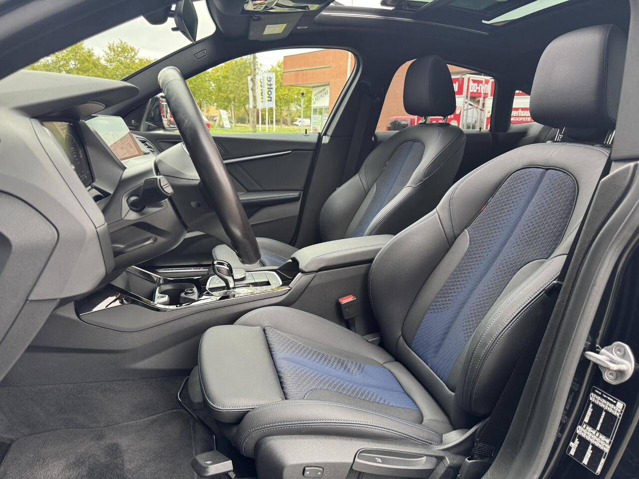 BMW 2-SERIE Gran Coupé 220i M Sport NL-Auto, Panoramadak + Harman/Kardon