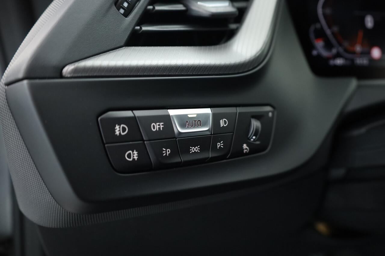 BMW 2-SERIE Gran Coupé 218i M Sport | Navi | LED | Apple CarPlay | 19'' | Cruise | Clima | PDC