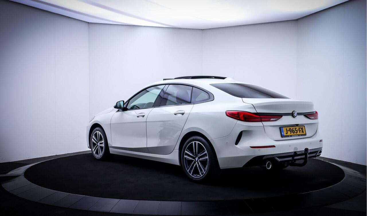 BMW 2-SERIE Gran Coupé 218iA High Executive PANO | LEDER | FULL LED | CAMERA | CARPLAY | HIFI | LMV 17'' | STOELVERW | AFN TREKHAAK