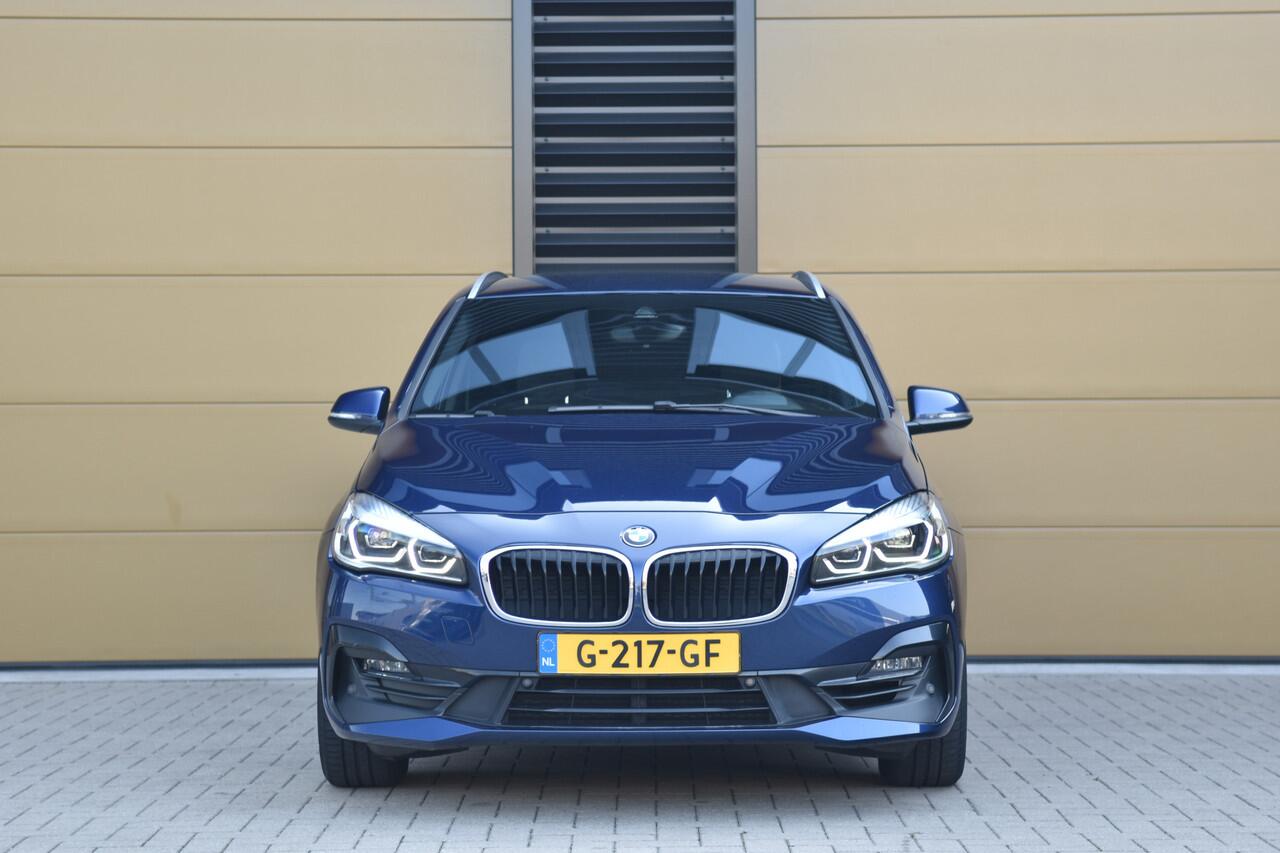 BMW 2-SERIE Active Tourer 218i Executive Edition * Head-up * Sportline uitvoering * LED * Facelift *