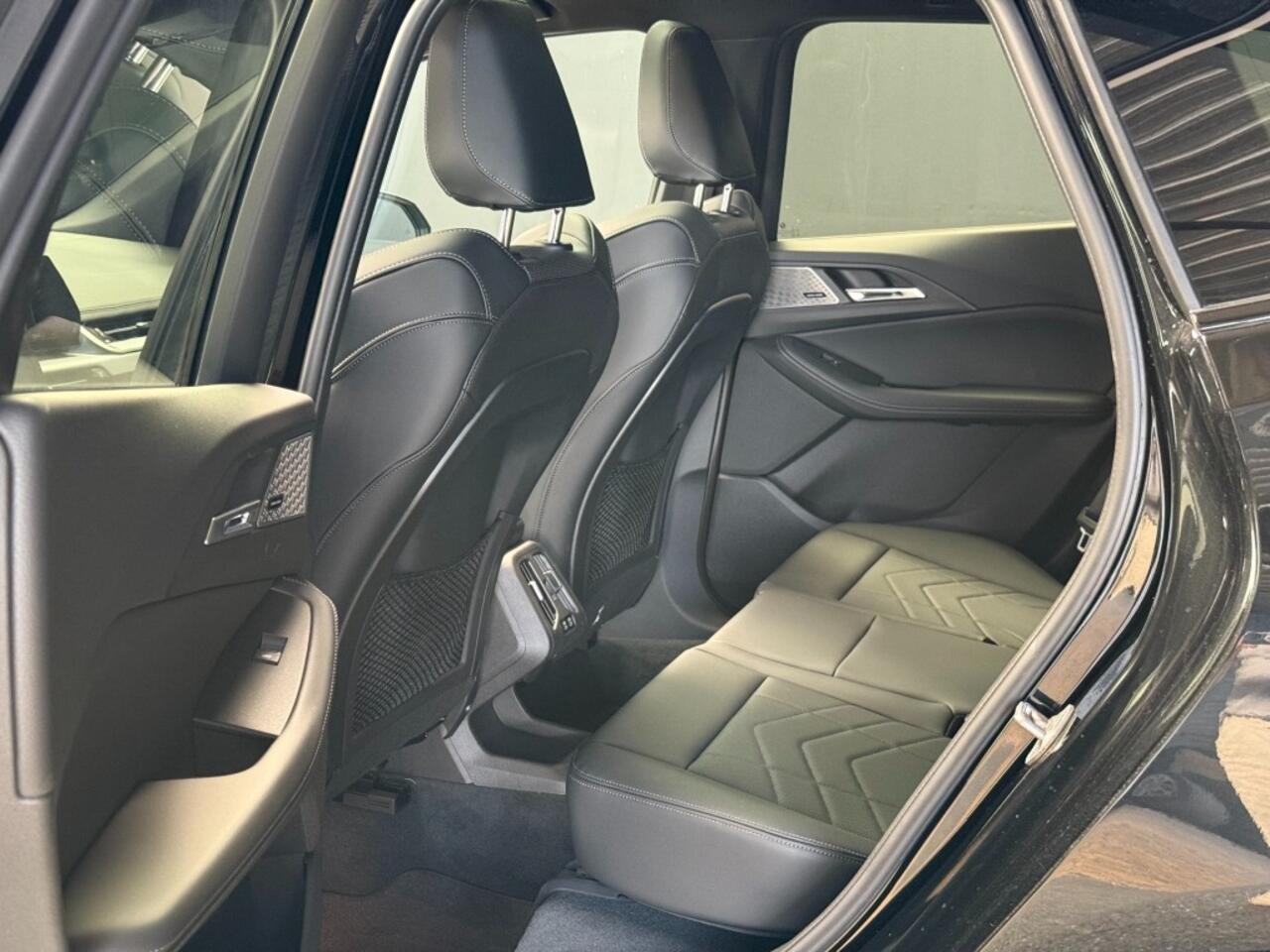 BMW 2-SERIE ACTIVE TOUR. 218i M-sport Panorama elec trekhaak leer