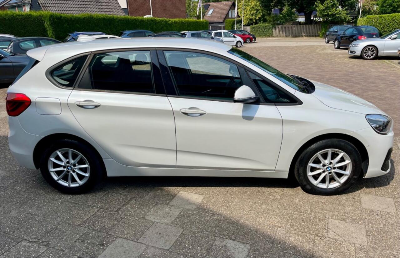 BMW 2-SERIE ACTIVE TOUR. 218I EXECUTIVE NL-AUTO NAP LOGISCH