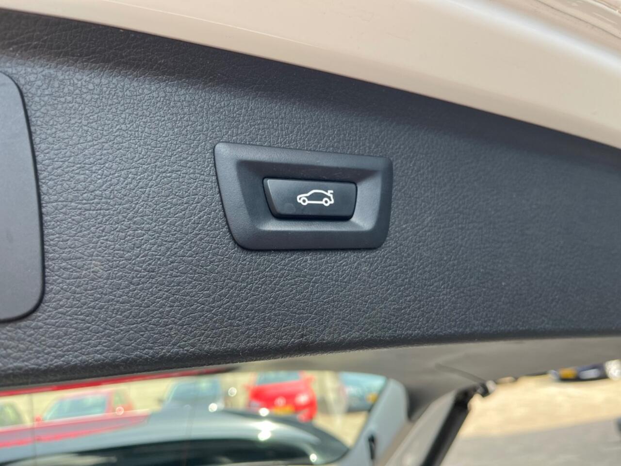 BMW 2-SERIE ACTIVE TOUR. 218I EXECUTIVE NL-AUTO NAP LOGISCH