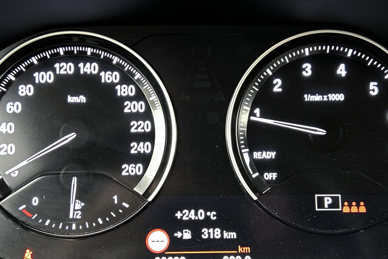 BMW 2-SERIE GRAN TOURER 218i Business Edition | Adaptief cruise control | Camera | Head-up display | Leder