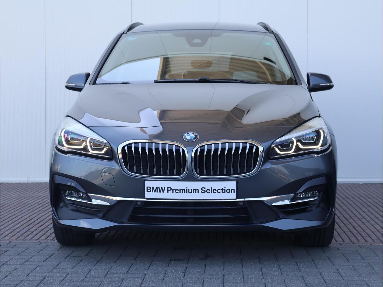 BMW 2-SERIE GRAN TOURER 216i 7p. Business Edition Plus Luxury Line / trekhaak / Achteruitrijcamera / Head Up Display /