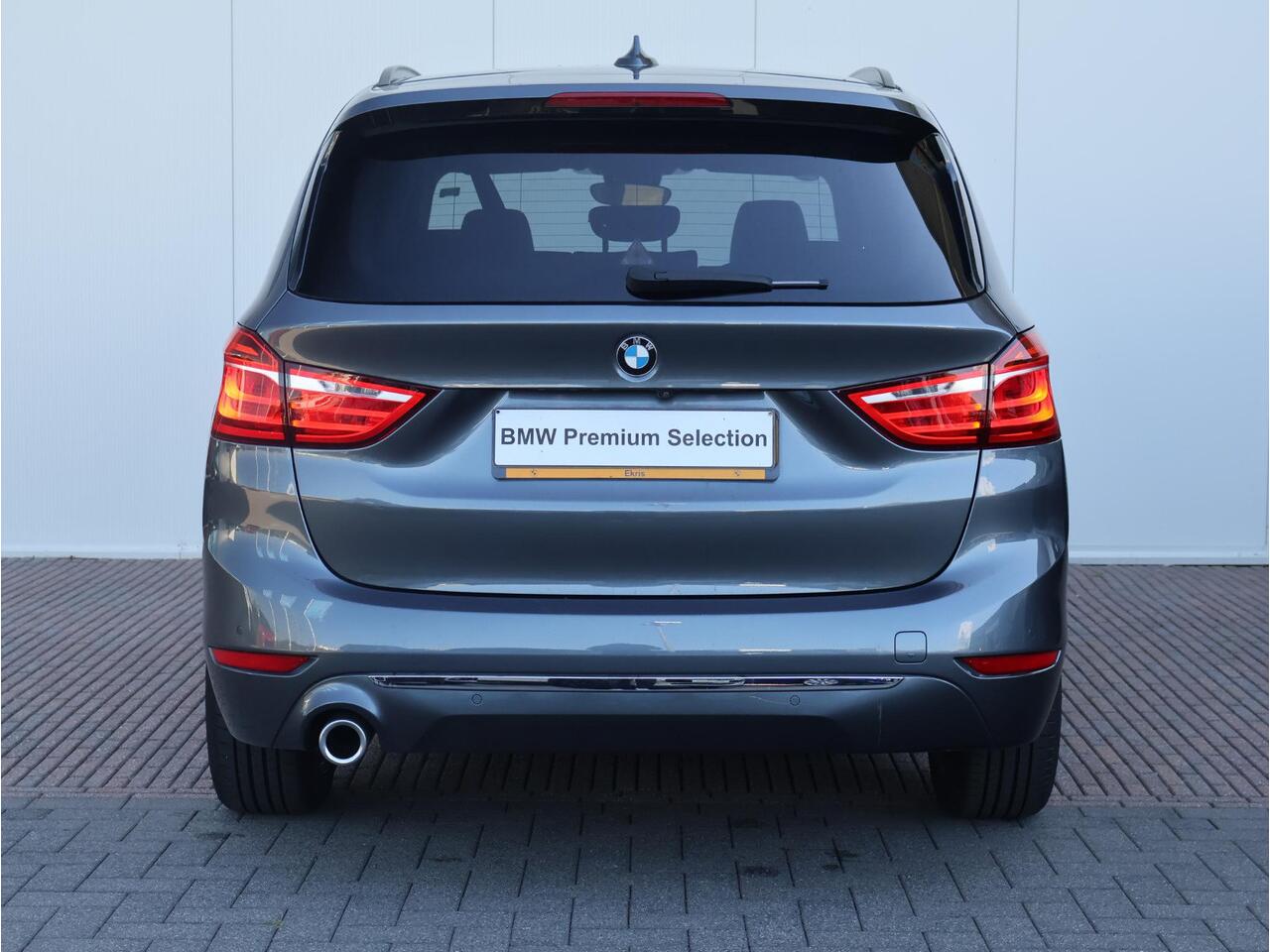 BMW 2-SERIE GRAN TOURER 216i 7p. Business Edition Plus Luxury Line / trekhaak / Achteruitrijcamera / Head Up Display /