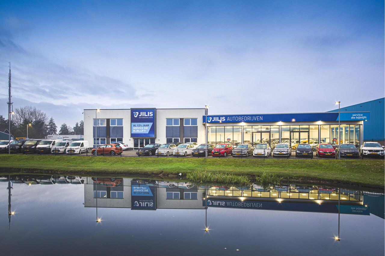 BMW 2-SERIE GRAN TOURER 218i Business Edition | Adaptief cruise control | Camera | Head-up display | Leder