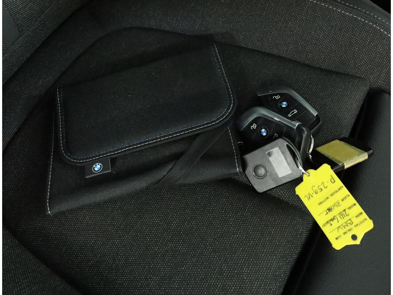 BMW 2-SERIE GRAN TOURER 216i 7p. Business Edition Sportline | 7-Persoon | Trekhaak | Head Up