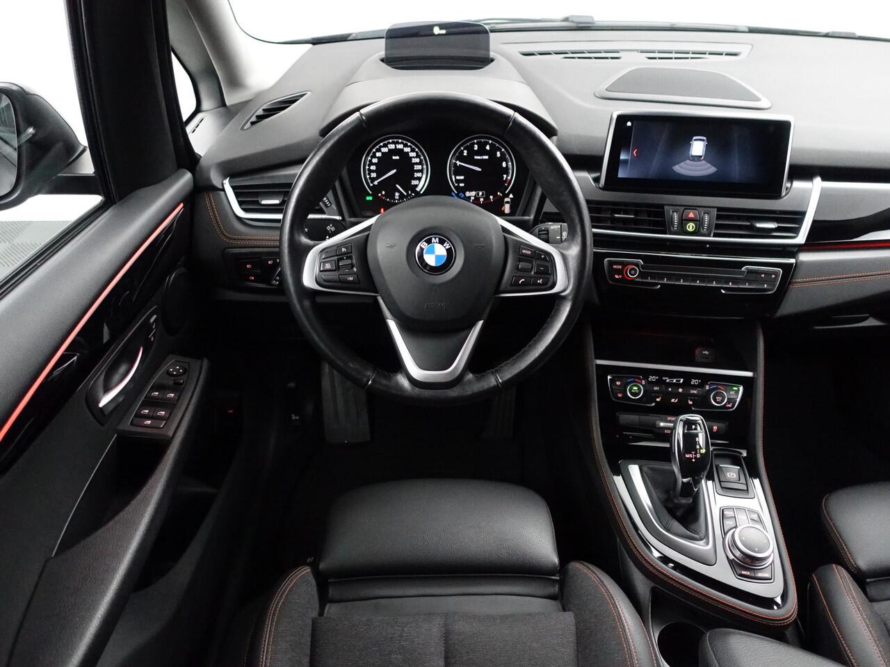 BMW 2-SERIE GRAN TOURER 218i Executive Edition Aut- 7 Pers, Dealer Onderhouden, Head Up, Standkachel, Virtual Cockpit, Stoelverwarming