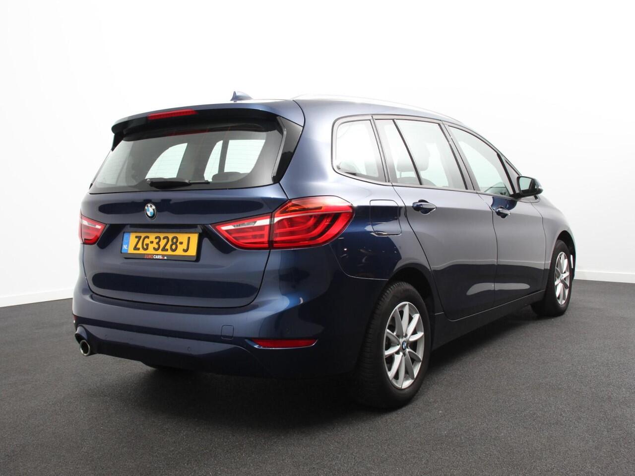 BMW 2-SERIE GRAN TOURER 218i Automaat Corporate Lease Executive 7p | Cruise control | Lichtmetalen velgen | Navigatie | Parkeersensoren achter | Radio | LED