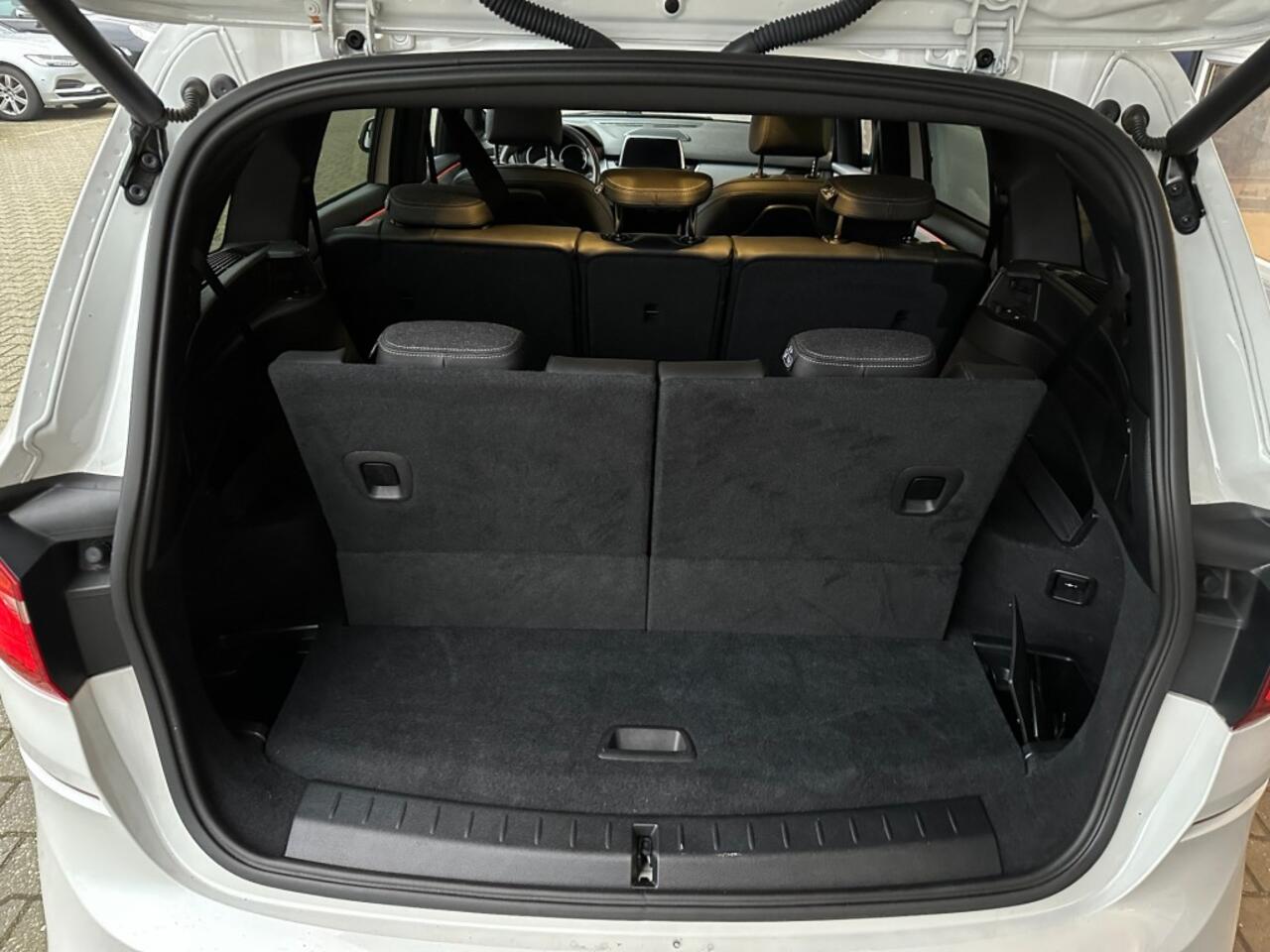 BMW 2-SERIE GRAN TOURER HIGH EXEC. 7 PERS. M-PAKKET. ALL