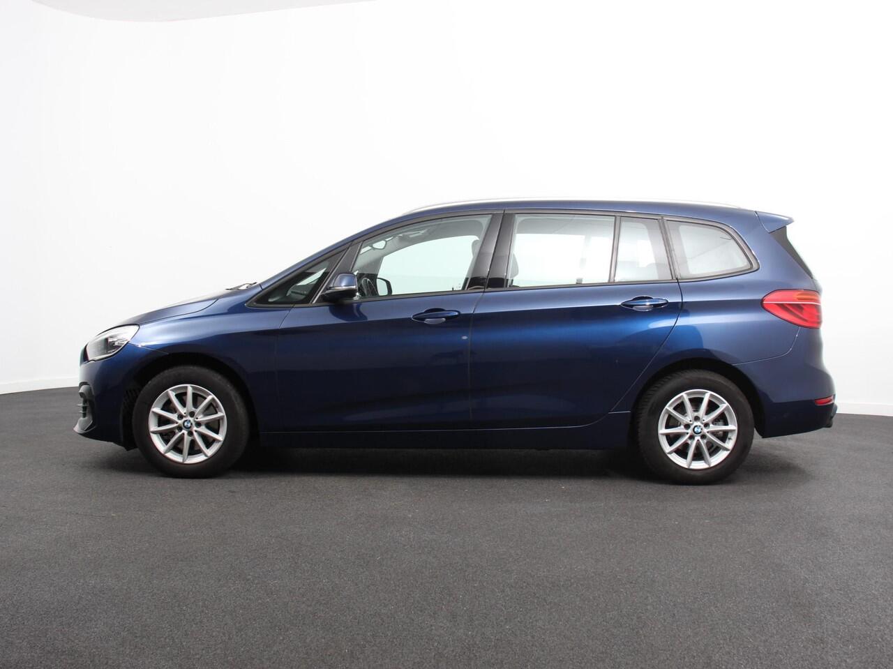 BMW 2-SERIE GRAN TOURER 218i Automaat Corporate Lease Executive 7p | Cruise control | Lichtmetalen velgen | Navigatie | Parkeersensoren achter | Radio | LED