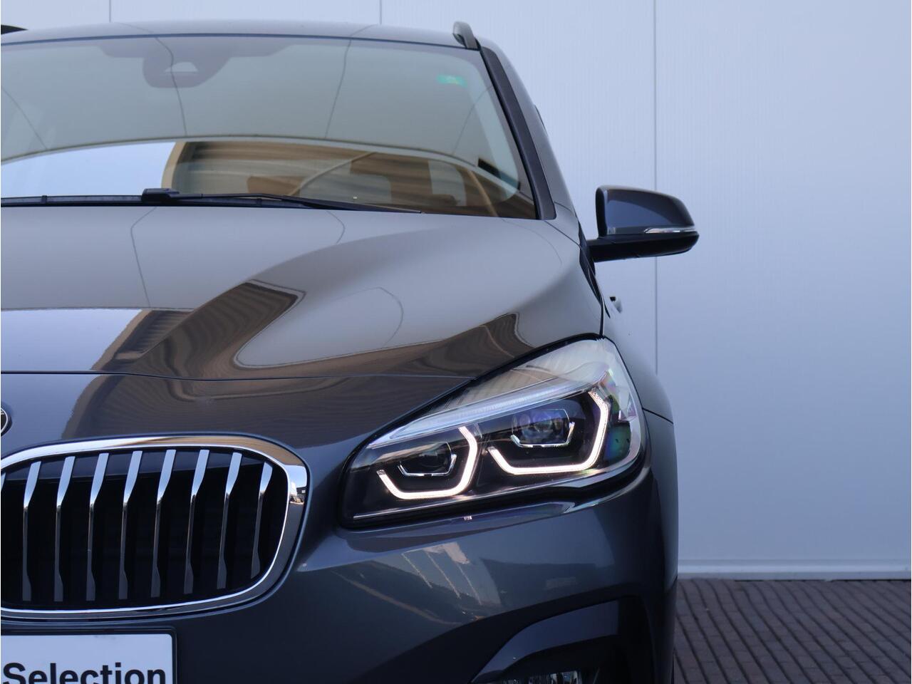 BMW 2-SERIE GRAN TOURER 216i 7p. Business Edition Plus Luxury Line / trekhaak / Achteruitrijcamera / Head Up Display /