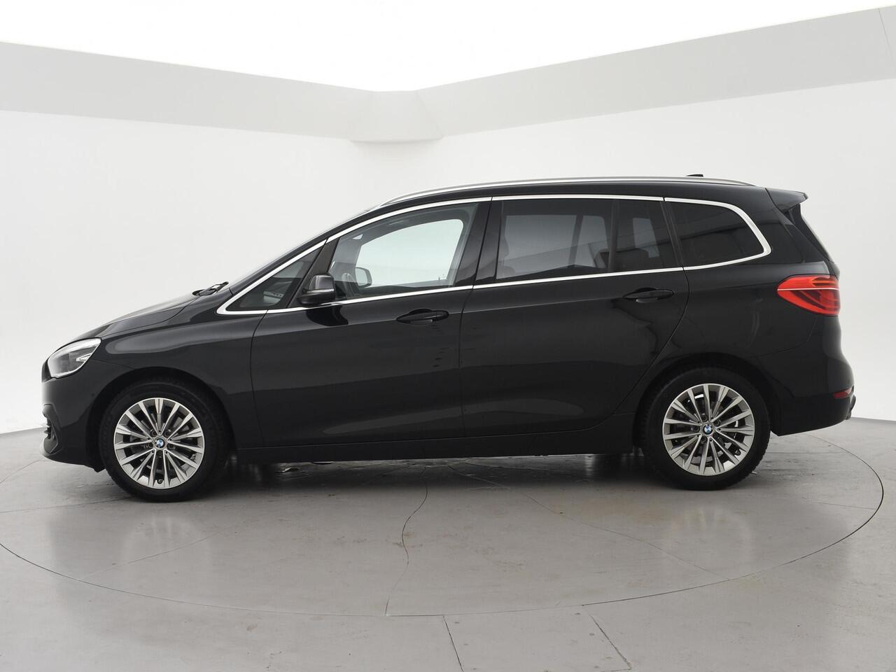 BMW 2-SERIE GRAN TOURER 218i 7-PERS HIGH EXECUTIVE AUT. + HEAD-UP | LEDER | AFN. TREKHAAK | CAMERA | STOELVERW.