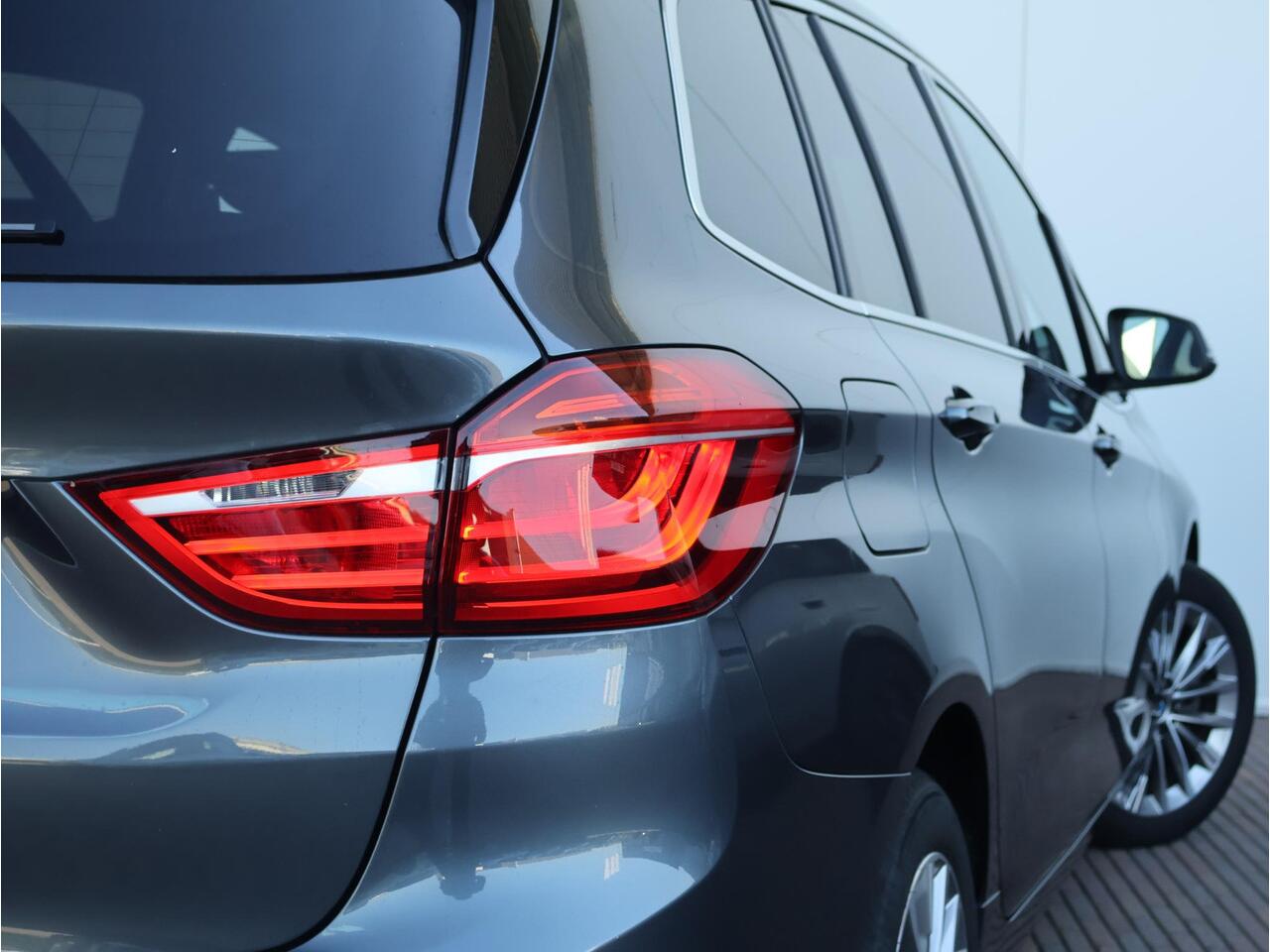 BMW 2-SERIE GRAN TOURER 216i 7p. Business Edition Plus Luxury Line / trekhaak / Achteruitrijcamera / Head Up Display /