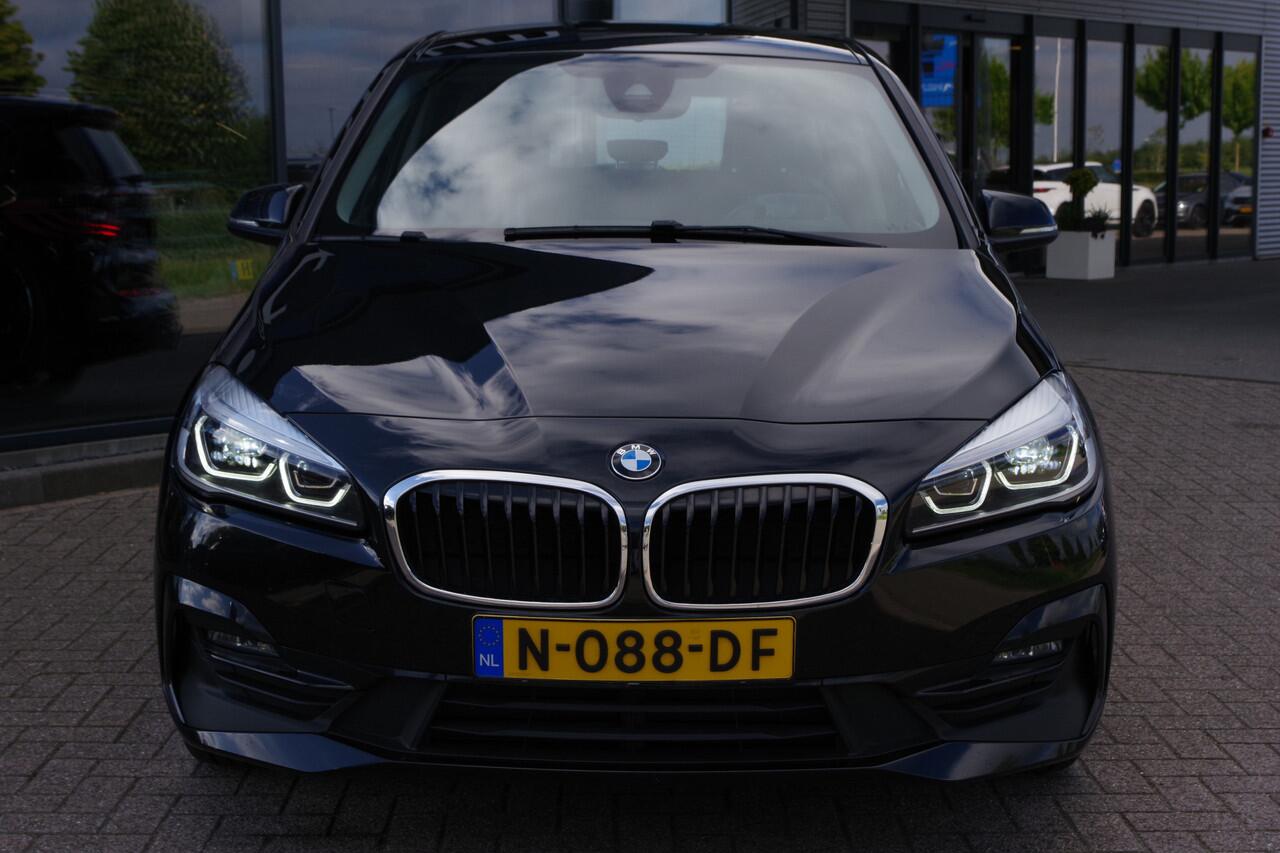 BMW 2-SERIE GRAN TOURER 218i BNS Edition 136 PK Automaat, Climate Control, Head-Up, LED