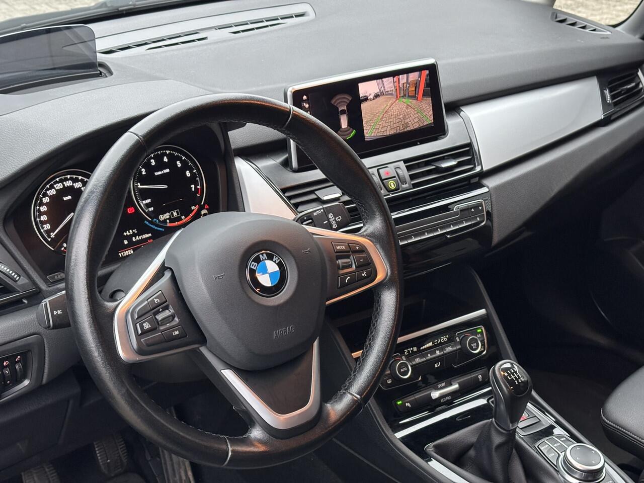 BMW 2-SERIE GRAN TOURER 216i 7p. Executive Edition / Head Up Display / NL Auto / Camera /