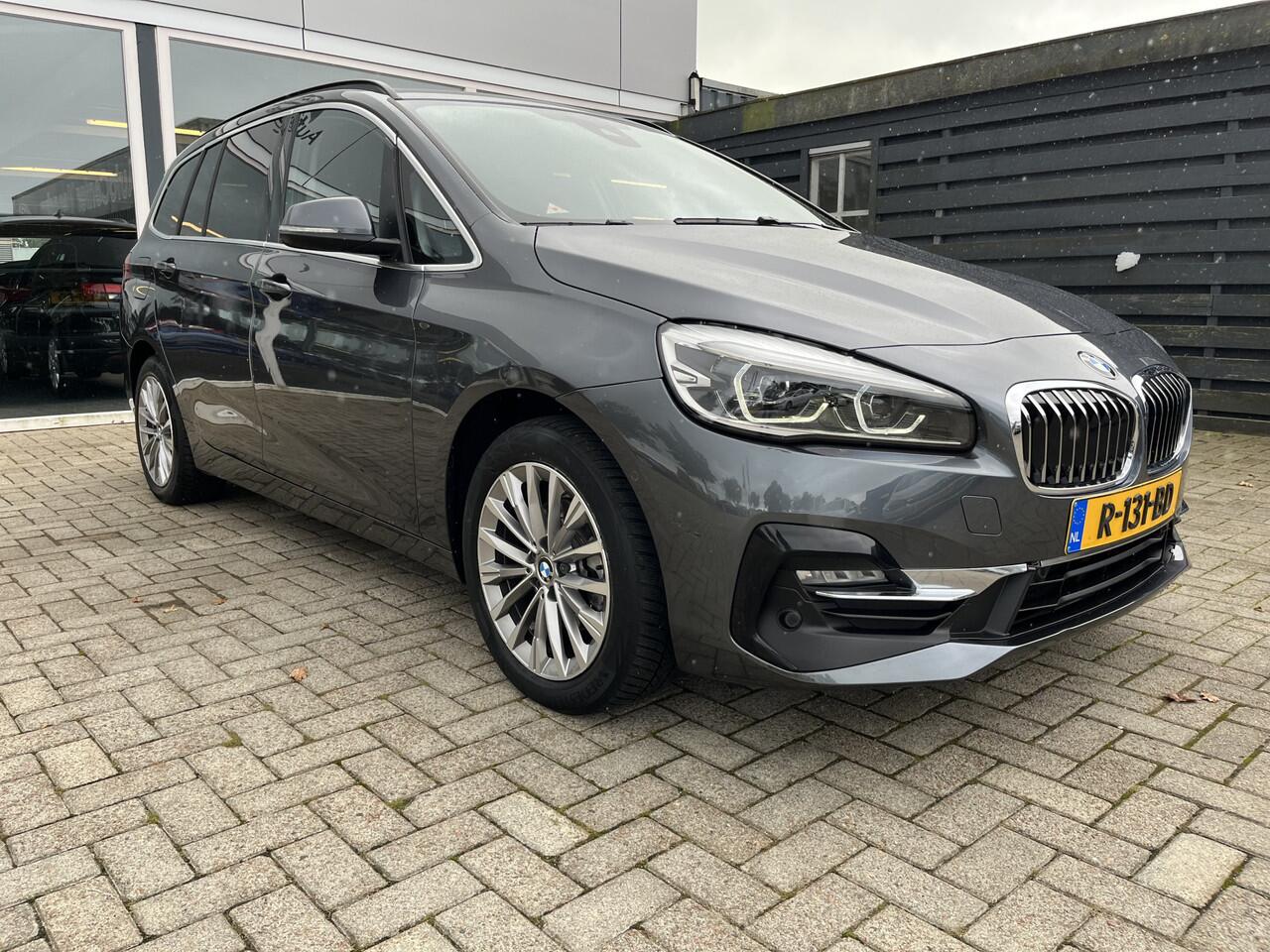 BMW 2-SERIE GRAN TOURER 216i Business Edition Plus 50% deal 9.975,- ACTIE 7 Persoons / Trekhaak / Leder / Camera / Stoelverwarming