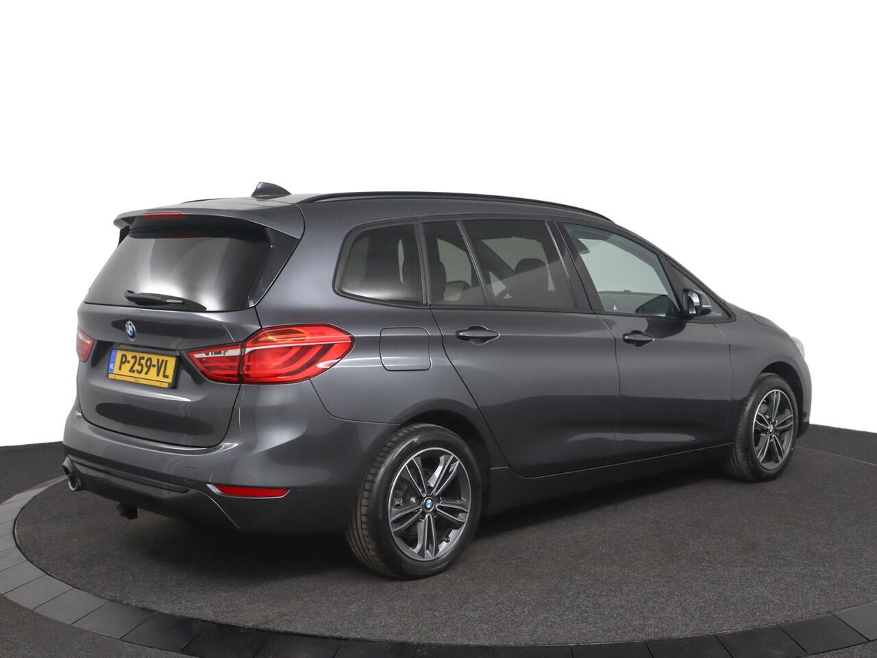 BMW 2-SERIE GRAN TOURER 216i 7p. Business Edition Sportline | 7-Persoon | Trekhaak | Head Up