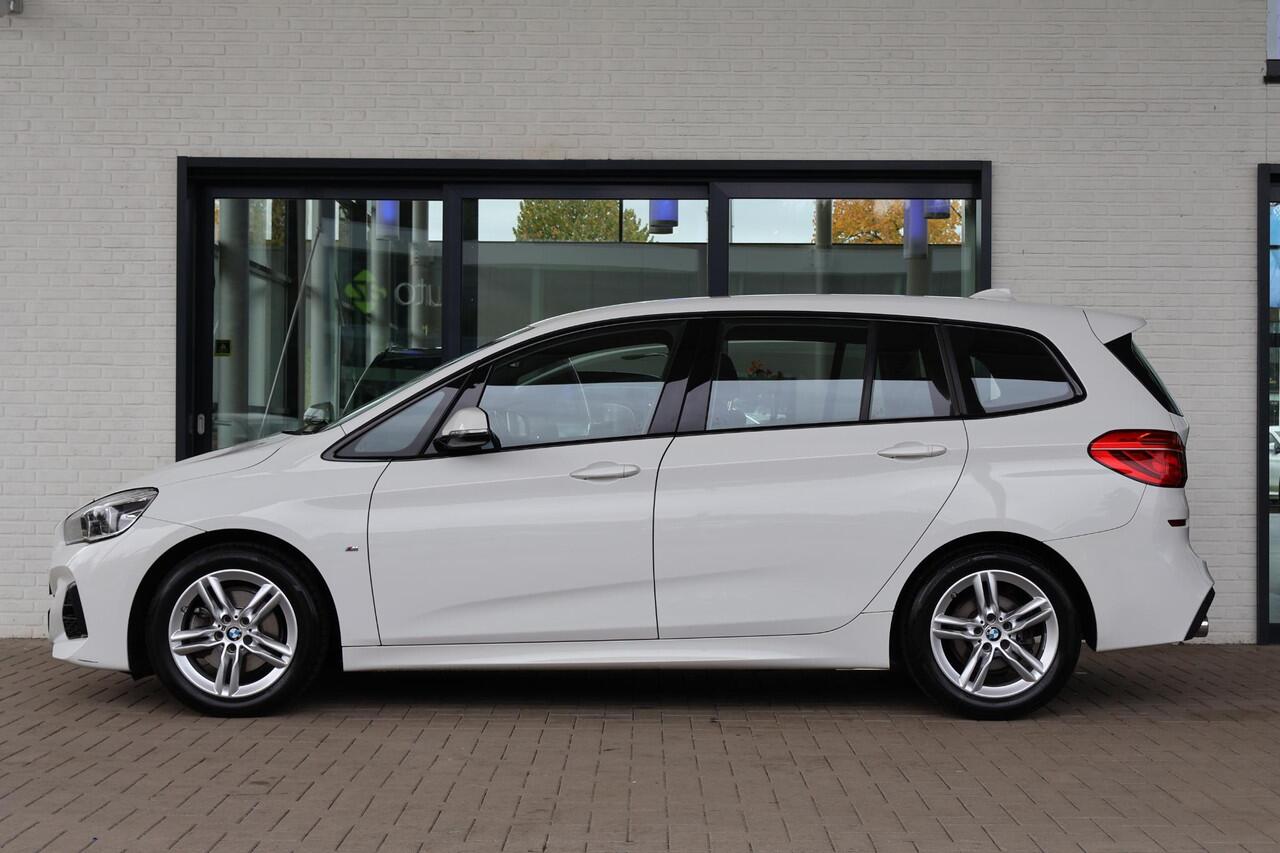 BMW 2-SERIE GRAN TOURER 218i Executive Edition M Sport | Trekhaak | Head-Up Display | LED-koplampen | Navigatie | Parkeersensoren |