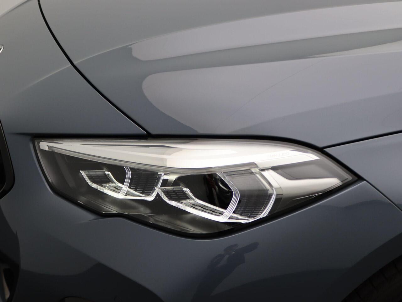 BMW 2-SERIE Gran Coupé 218i M Sportpakket | BMW Live Cockpit Professional | Sportstoelen | 18"