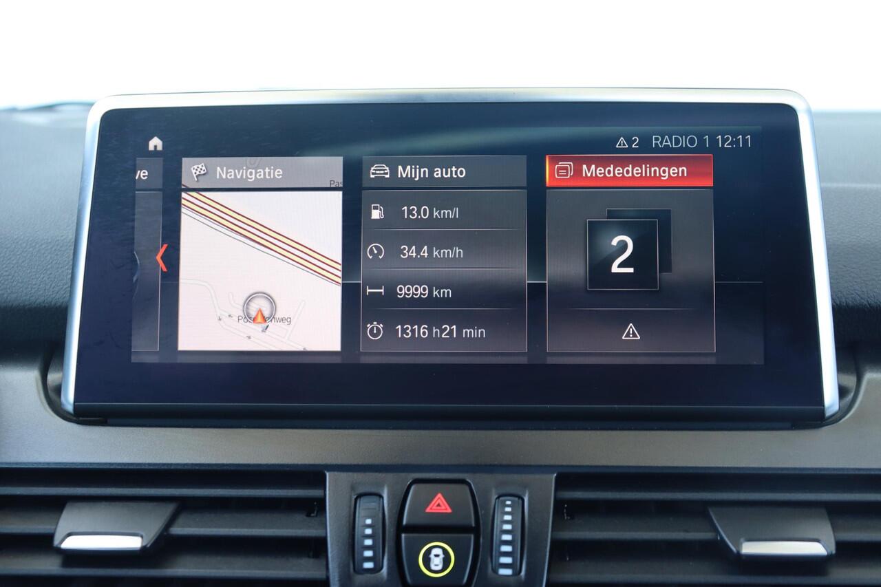 BMW 2-SERIE Active Tourer 218i High Executive Edition M Sport pakket/ Panoramadak/ Head-Up/ Lederen bekleding/ Elektrische achterklep/ Achteruitrijcamera