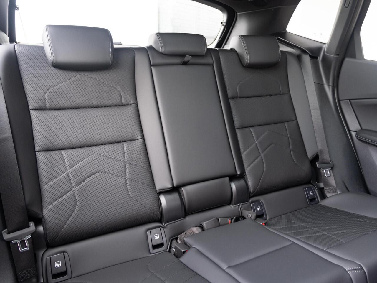 BMW 2-SERIE Active Tourer 225e xDrive | M Sportpakket | Premium Pack | Comfort Pack | Travel Pack